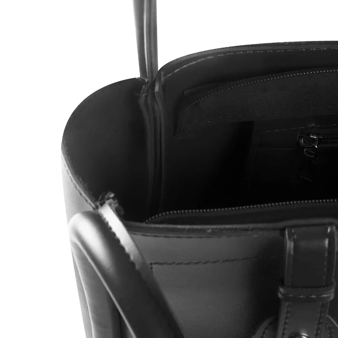 Ginger Black women's shoulder bag in black by Bag X