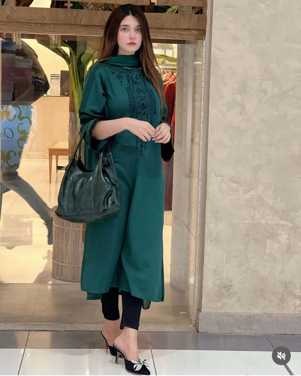 Miami Green - Leftover women's handbag in green by Bag X