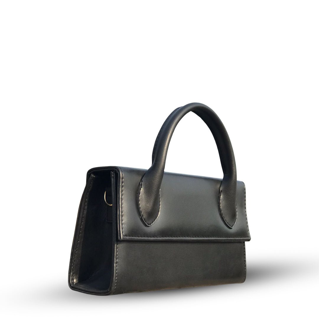 Julia Black women's shoulder bag in black by Bag X