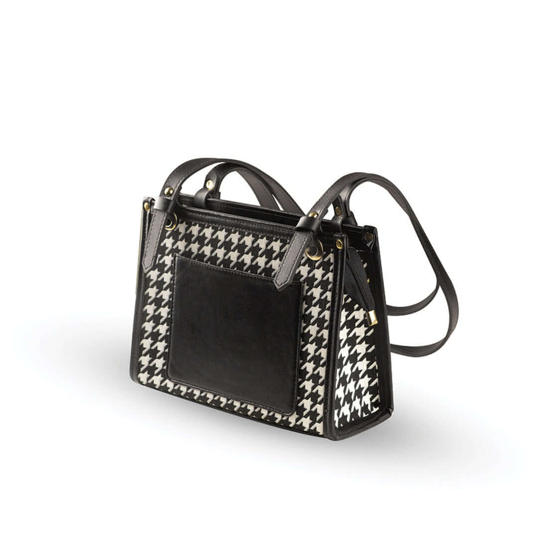 Windsor Black women's shoulder bag in black by Bag X