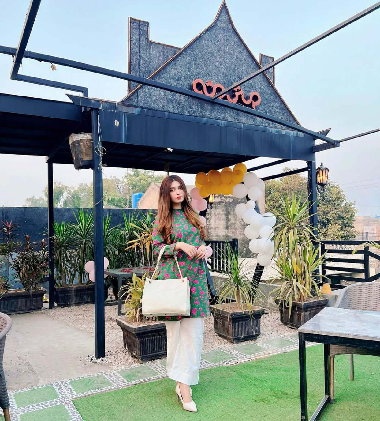 CROCODILE TOTE WHITE - Bag X