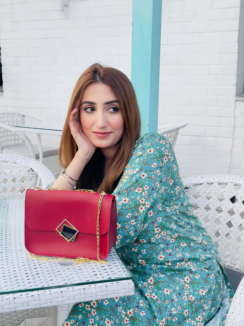 Vivo Red - Leftover women's shoulder bag in red by Bag X