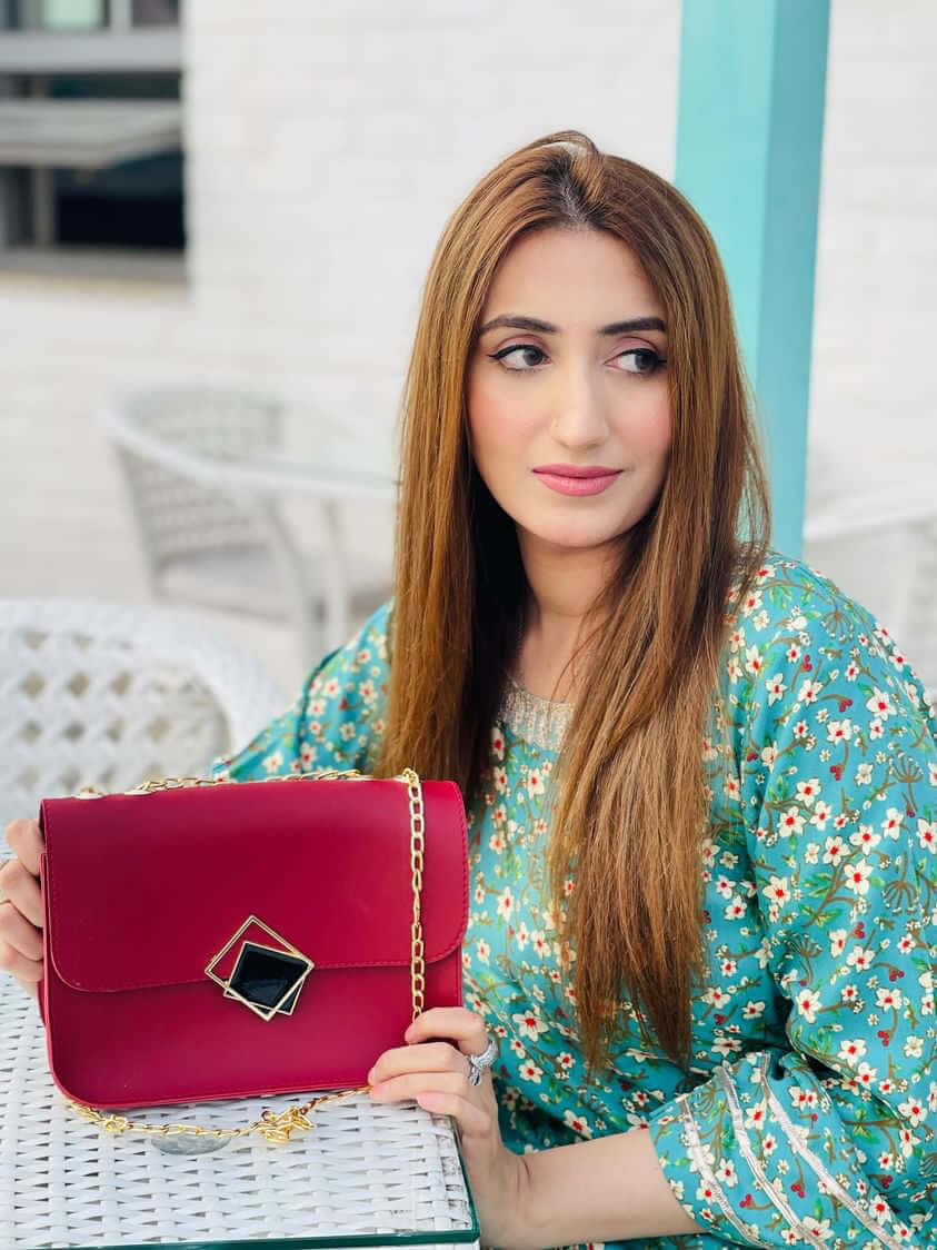 Vivo Red - Leftover women's shoulder bag in red by Bag X