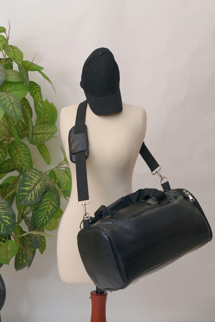 ZORRO DUFFEL BLACK - Bag X