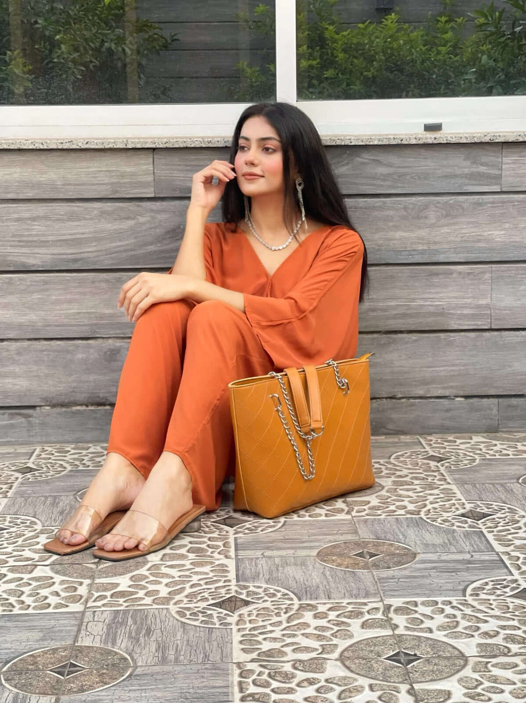 VEGAS MUSTARD WITH BLACK CHAIN - Bag X